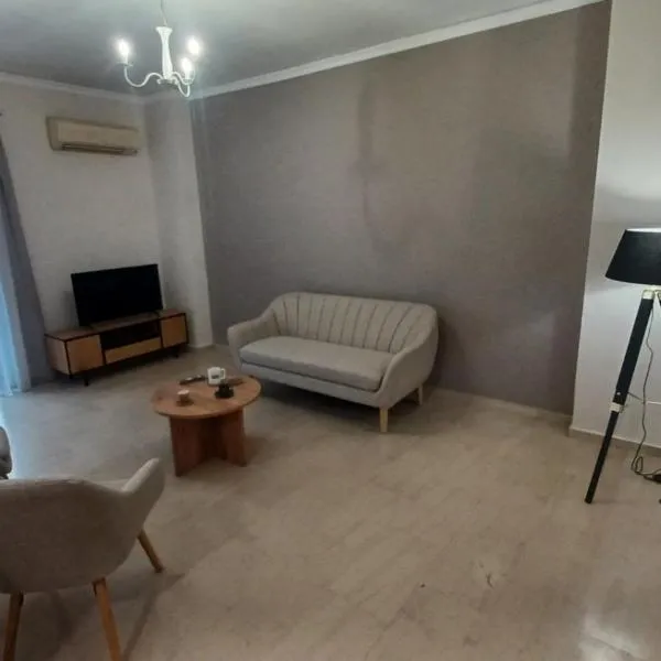 P&M House, hotel i Agrinio