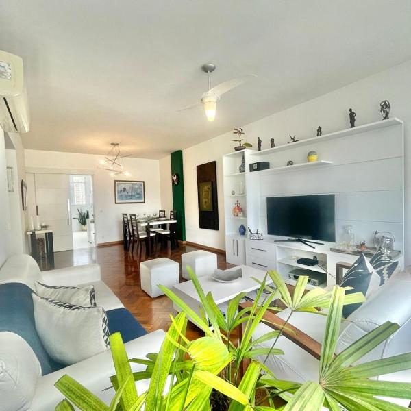 Lindo apartamento em Ipanema com vista para o mar e para o Cristo a duas quadras da praia