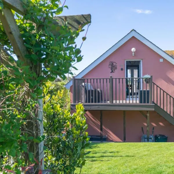 Salcombe में, होटल Little Orchard House Self-catering Garden View apartment
