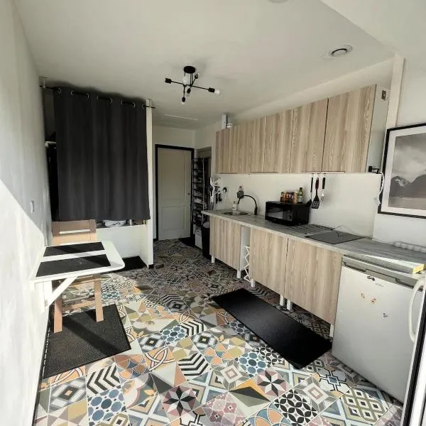 Studio Le Romay 5 min Basilica center of Paray, hotel em Volesvres