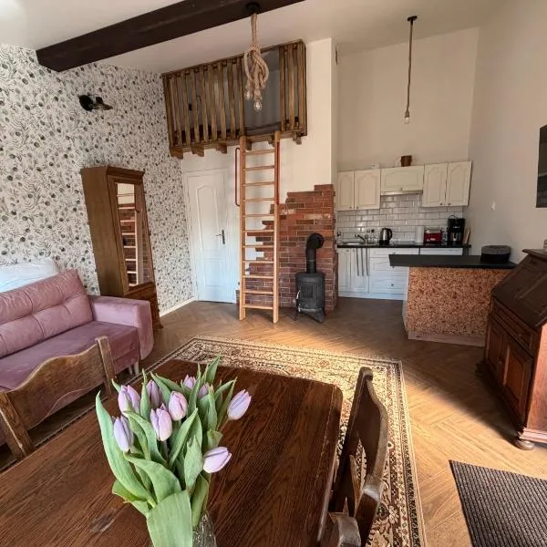 Studio Miodowa - z antresolą i ogrodem w sercu Zwierzyńca, hotell Zwierzyniecis