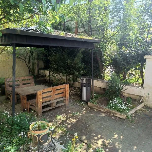 Happy house, hotel v destinaci Kobuleti