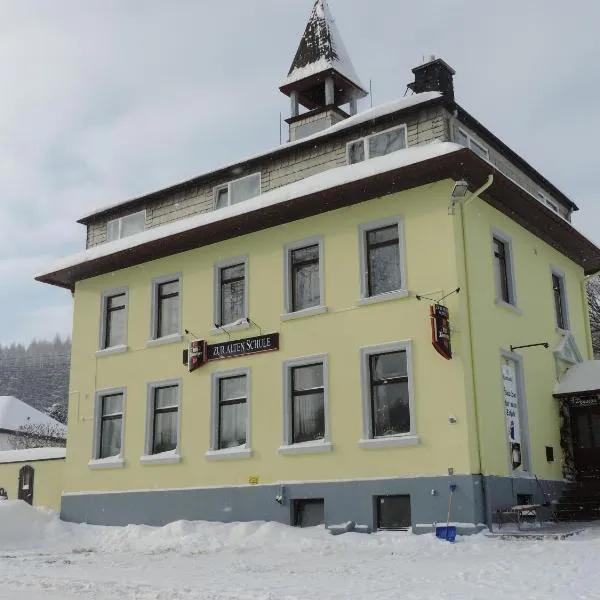 Pension zur alten Schule, hotel in Bärenstein