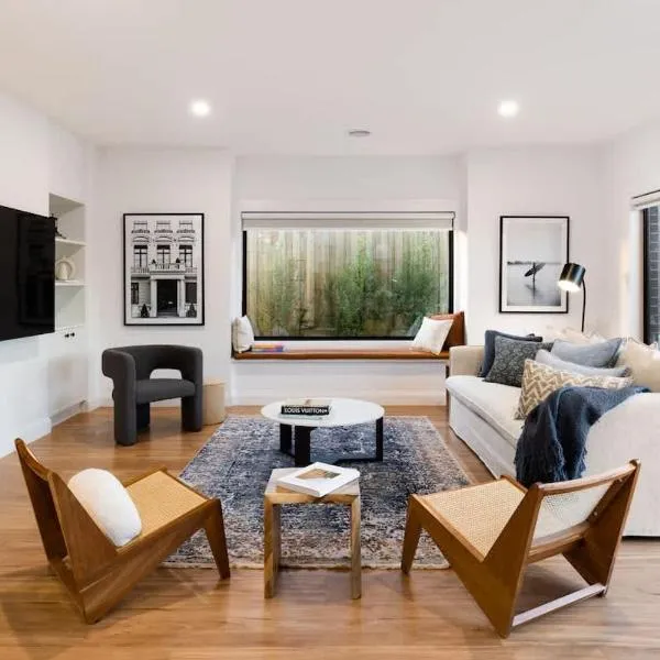 1 Beach House - Award-winning Luxury 4 Bedroom Smart Home, hotel a Warrnambool