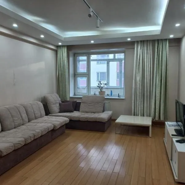 Modern 1-Bedroom Apartment in Convenient Location, hotel a Ulan Bator