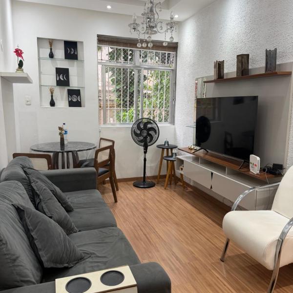 Apartamento aconchegante em Botafogo - 1 minuto do metrô