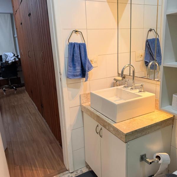 Apartamento aconchegante em Botafogo - 1 minuto do metrô - Foto 3