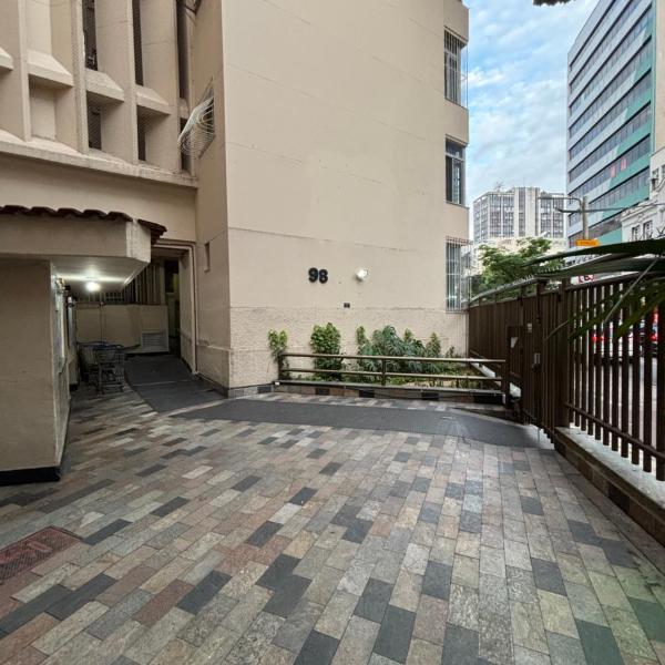 Apartamento aconchegante em Botafogo - 1 minuto do metrô - Foto 5