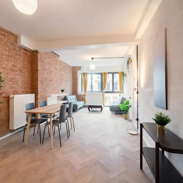 Spacious 3BR City Center Apartment Antwerp, hotel a Anvers