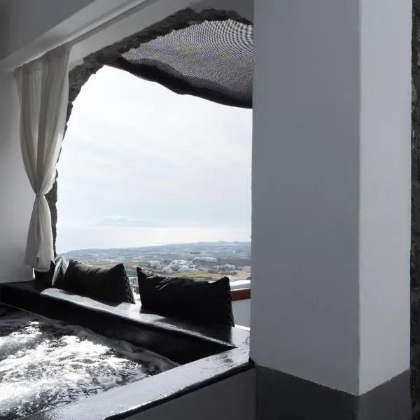 Lumera Suites, hotel v destinácii Firostefani
