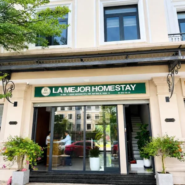 La Mejor Homestay, hotel u gradu Quang Tri
