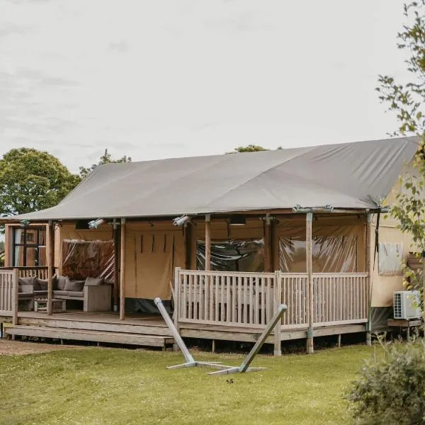 Kesteren에 위치한 호텔 Safaritent Betuwe Lodge