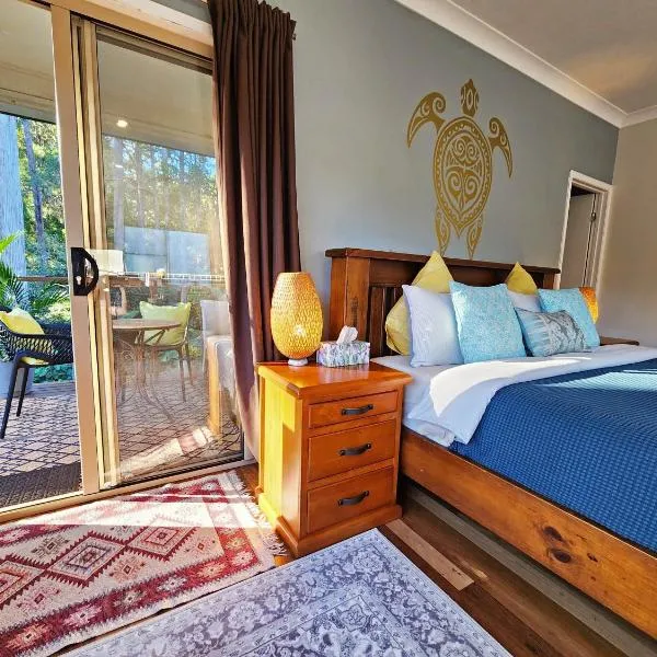 Cosy Studio with Forest Views, Noosa Hinterland, hotel in Doonan