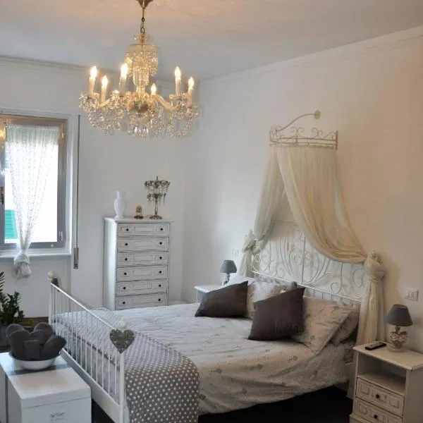 Nonna Rina b&b, hotel in Savona