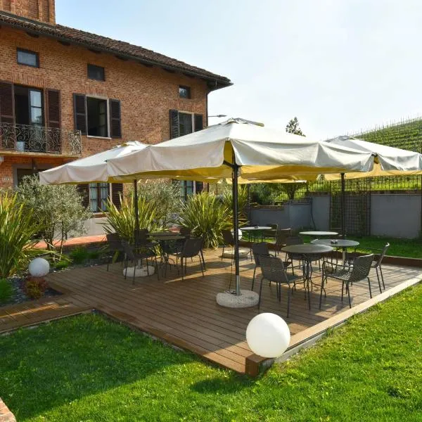 Cascina La Badia - Wine&Hospitality、Montegrosso dʼAstiのホテル