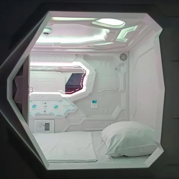 Capsule Hotel Happy lounge, khách sạn ở Tbilisi
