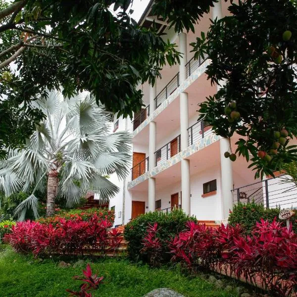 Hotel Toscana, hotel di La Mesa