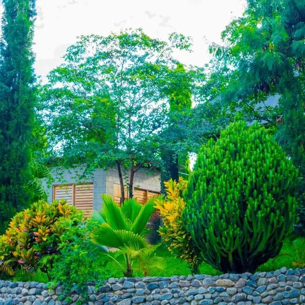 Breezy Lodge, hotell i Moshi