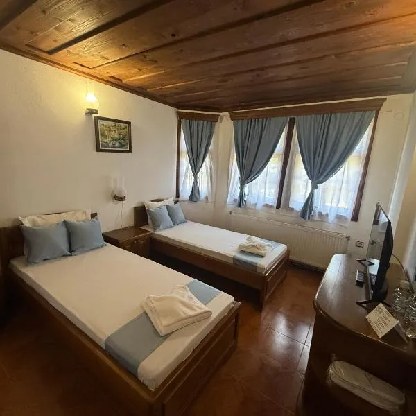 Хотелски комплекс Усоето, hotel a Elena