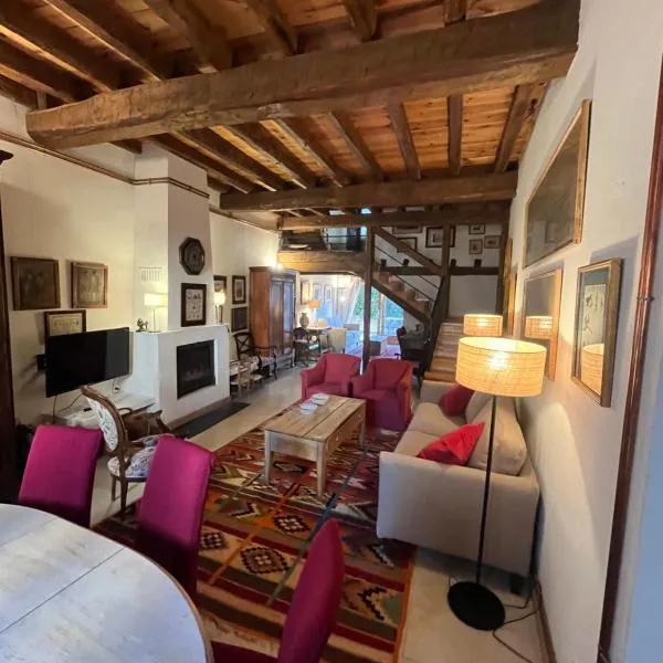 La Fernandina – hotel w mieście Riaza
