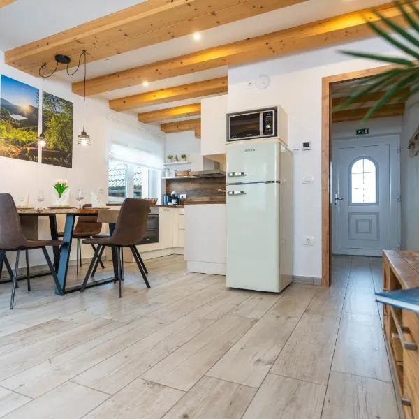 Apartmaji MM, Hotel in Bohinj