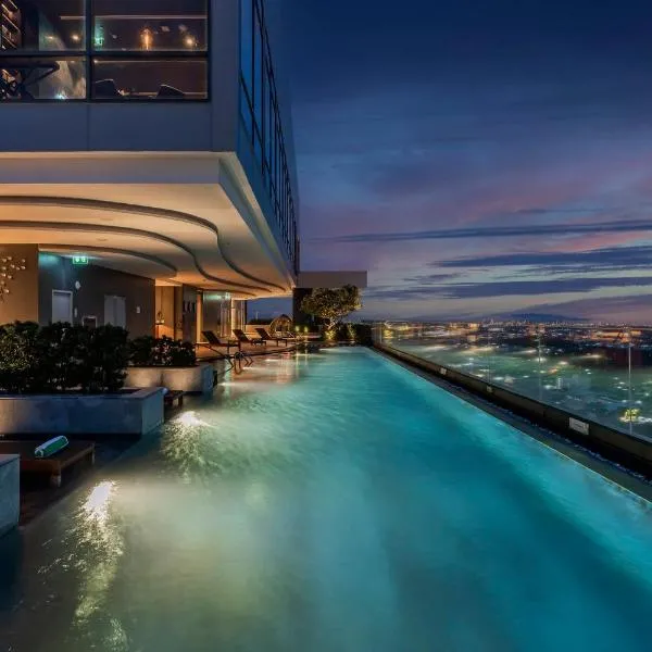 Holiday Inn & Suites Rayong City Centre by IHG, hotel v destinaci Rayong