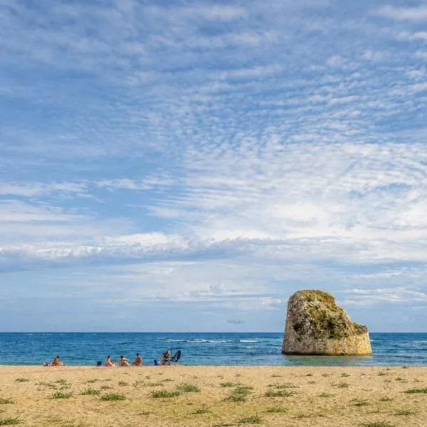 Viesnīca Hotiday Torre Pali Spiaggia pilsētā Torrepali