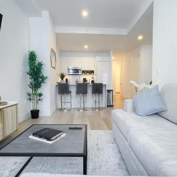 Stylish 3BR Luxury Retreat in the Heart of FiDi, Hotel in New York
