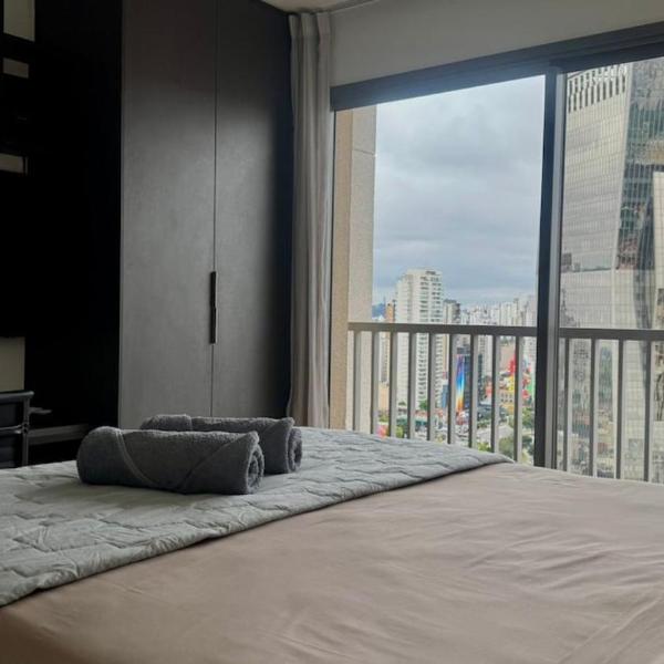 Studio com excelente vista da Faria Lima
