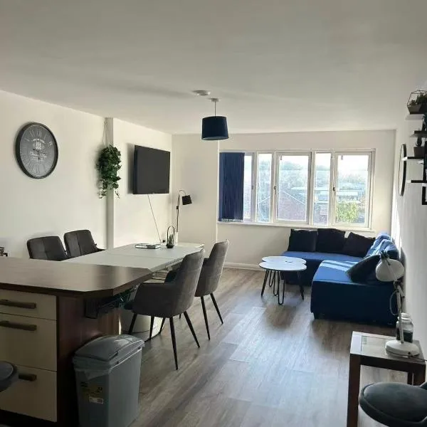 Modern Flat Ideal for Short & Long Stays in Sheffield South Yorshire, Hotel in Sheffield