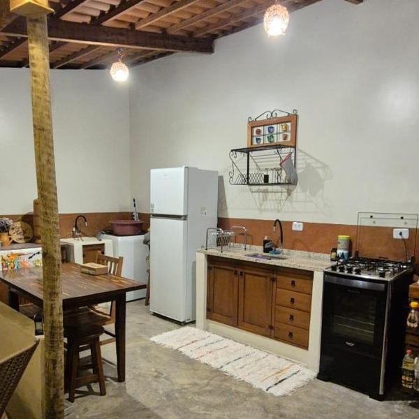 Estúdio aconchegante com cozinha externa e quintal - Foto 4