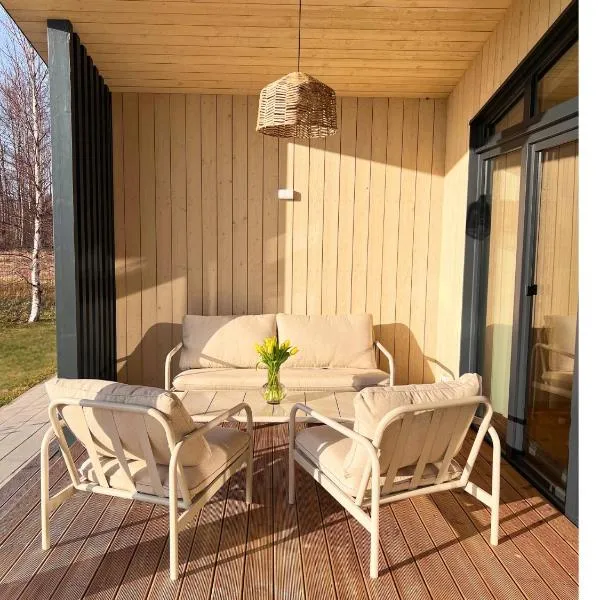 Nordic Zen Beach House – hotel w mieście Skulte