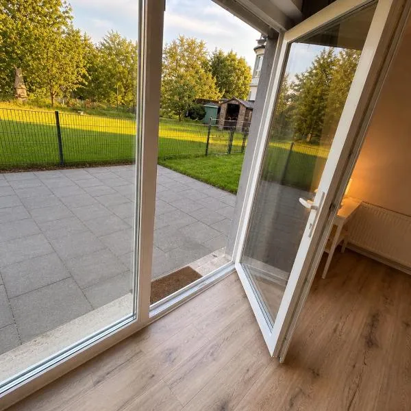 Moderne Terrassenwohnung mit privatem Eingang, hotell i Ennepetal