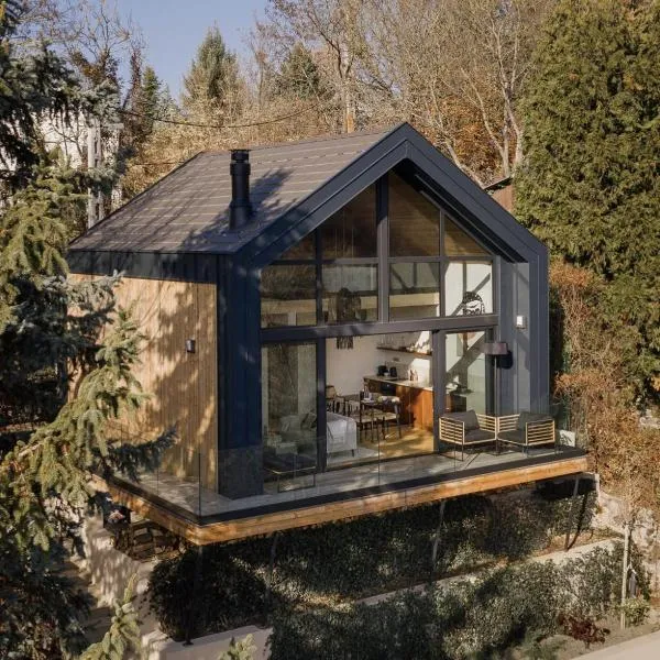 Fauna Retreat Design-Led Cabin: Zebegény şehrinde bir otel