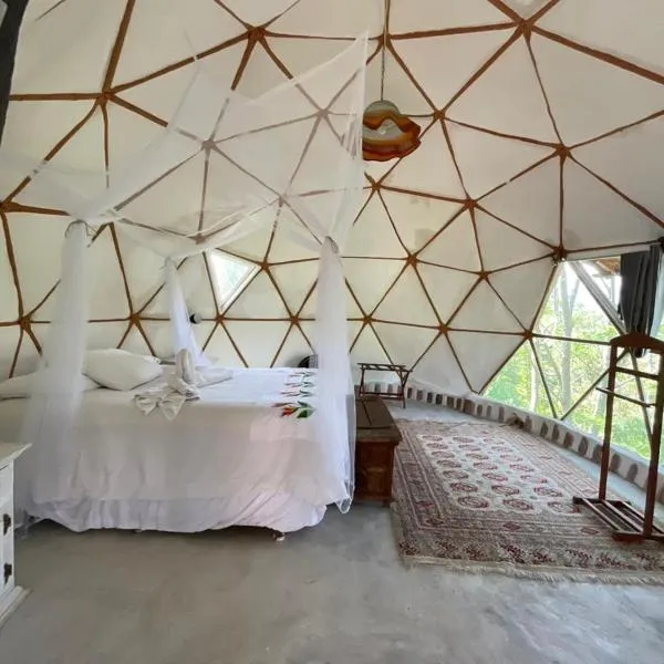 Rancho en Valle de Bravo، فندق في فالي دي برافو