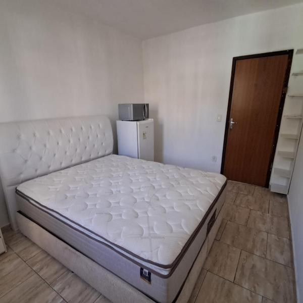 Quarto climatizado a 30km de Copacabana - Foto 5