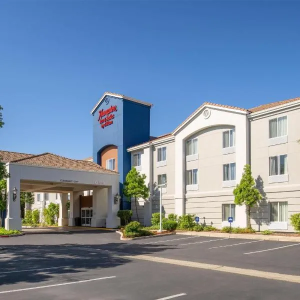 Hampton Inn & Suites Redding, hotel en Redding