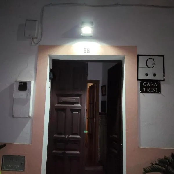 Casa Trini, hotel in Torremegía
