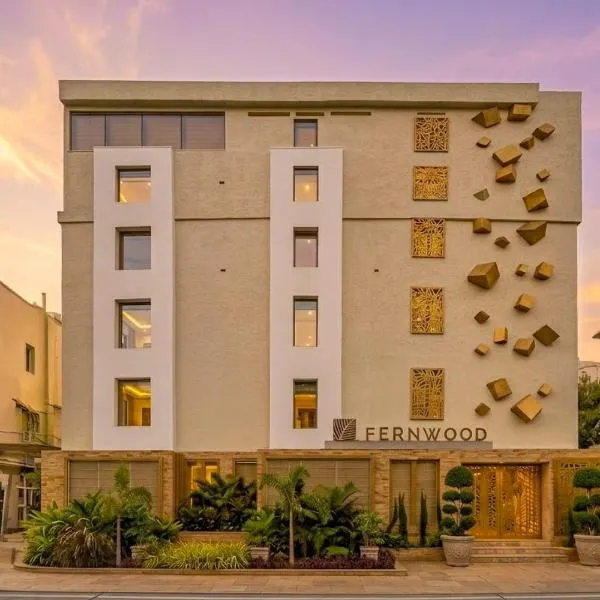 Fernwood Part of StayVista - Hebbal bengaluru, ξενοδοχείο στη Μπανγκαλόρ