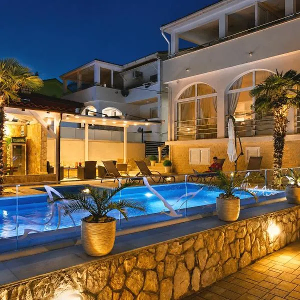 Apartments Sun Dance 2 with heated Pool, hotel a Novalja