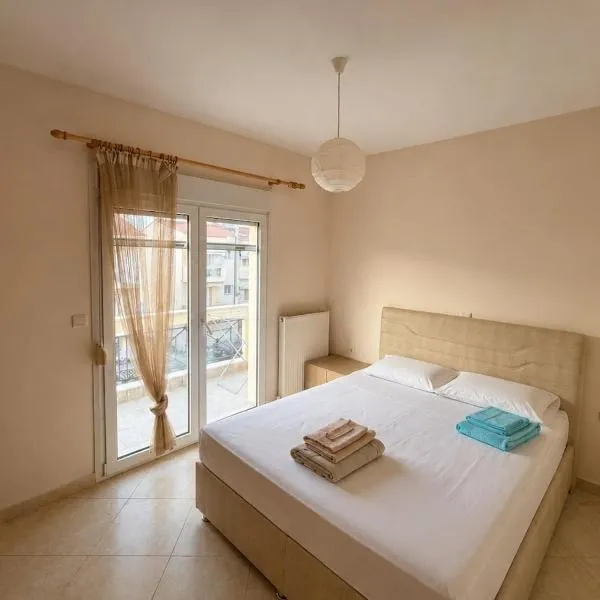 Apartment Deniz: Nea Peramos şehrinde bir otel