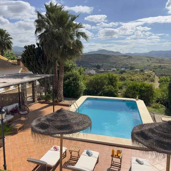 Cortijo el Sendero, hotel v destinaci Alora