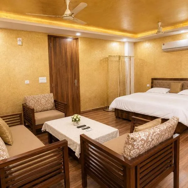 Shiv - The Luxurious Gold Studio in Jaipur, hotel em Jaipur