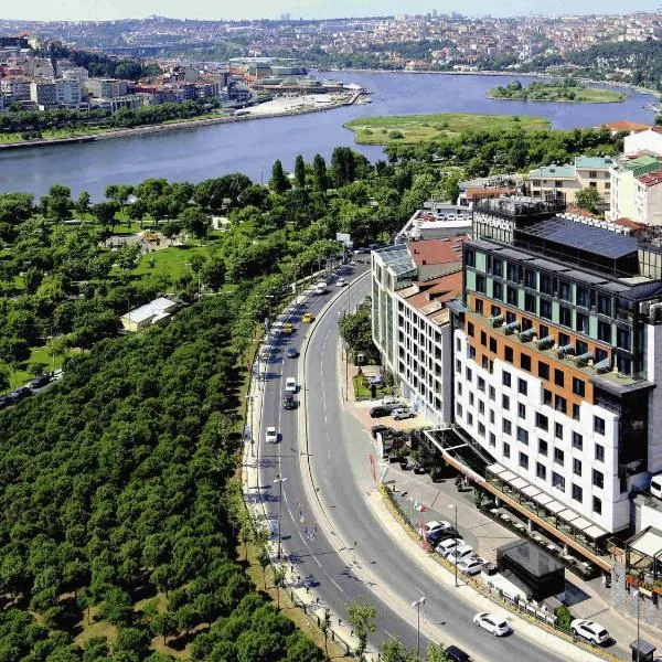 Mövenpick Istanbul Hotel Golden Horn, hotel en Estambul