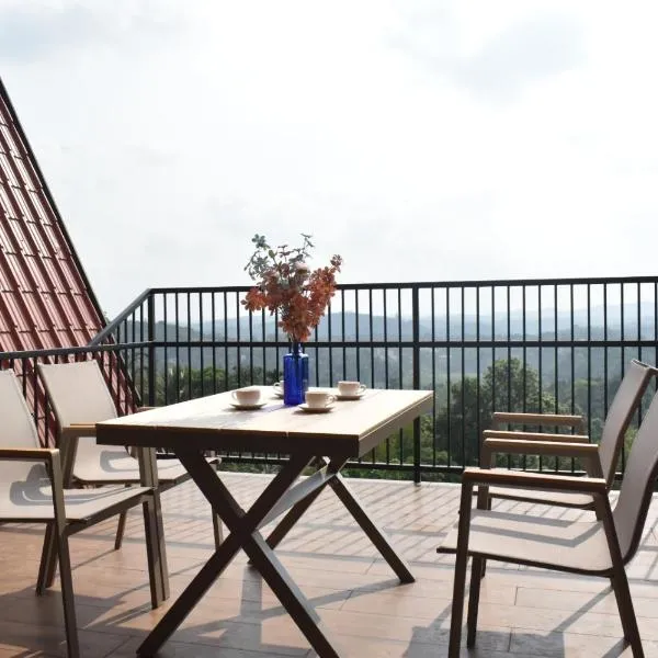 Nilara hills resorts wayanad, מלון במאננטהוואדי