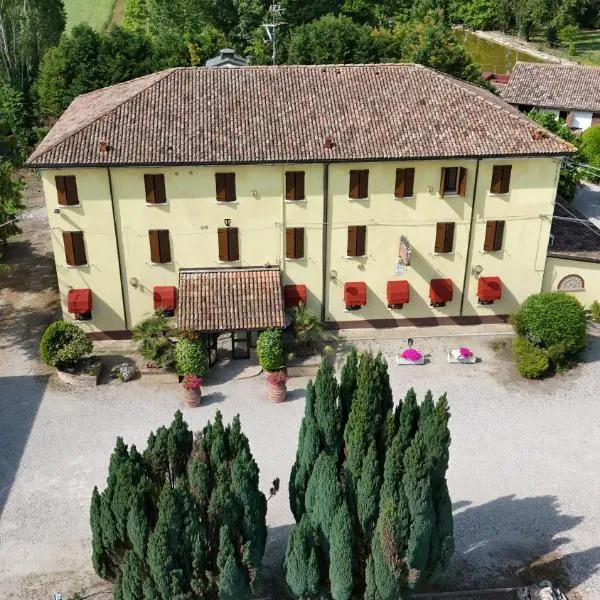 Hotel Antico Casale, hotel u gradu 'Vigarano Mainarda'