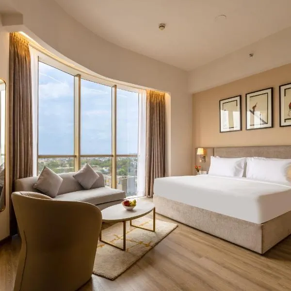 Golden Tulip Gurugram, khách sạn ở Gurgaon