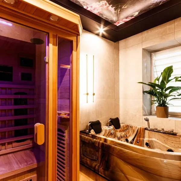Secret Paradise SPA Apartment Jacuzzi & Sauna, hotell Varssavis