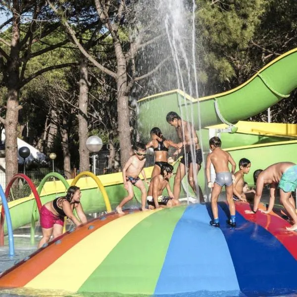 Kampaoh Neptuno Pals, hotel u gradu Pals
