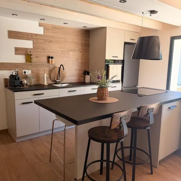 L apparte Sciez – hotel w mieście Sciez